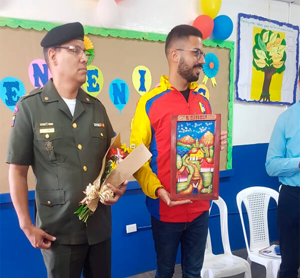visita-emabajada-venezuela-masaya-escuela